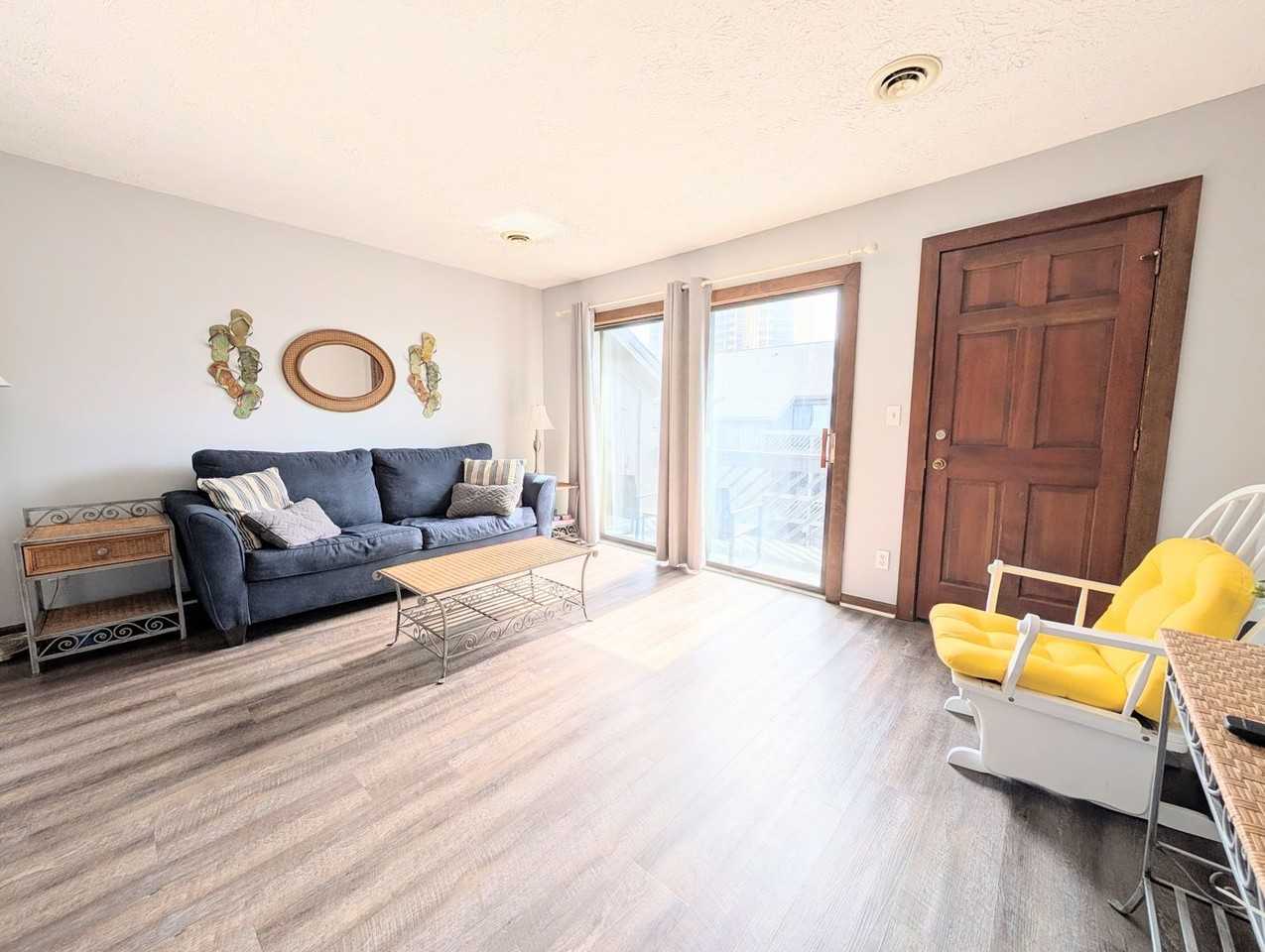 9621 Shore Dr - Photo 6 of 24