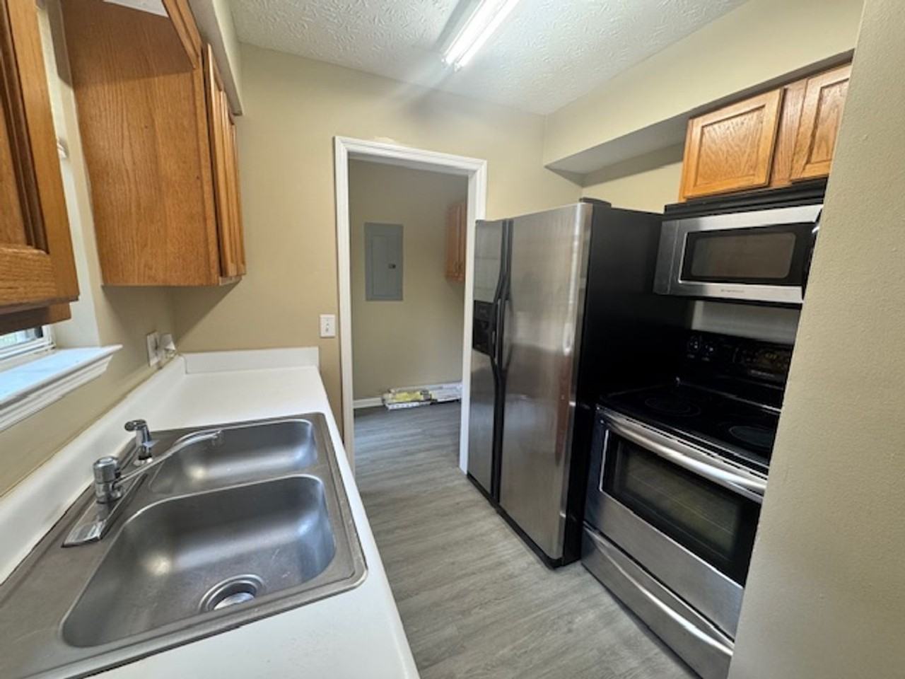 753 Nelson Rd - Photo 4 of 12