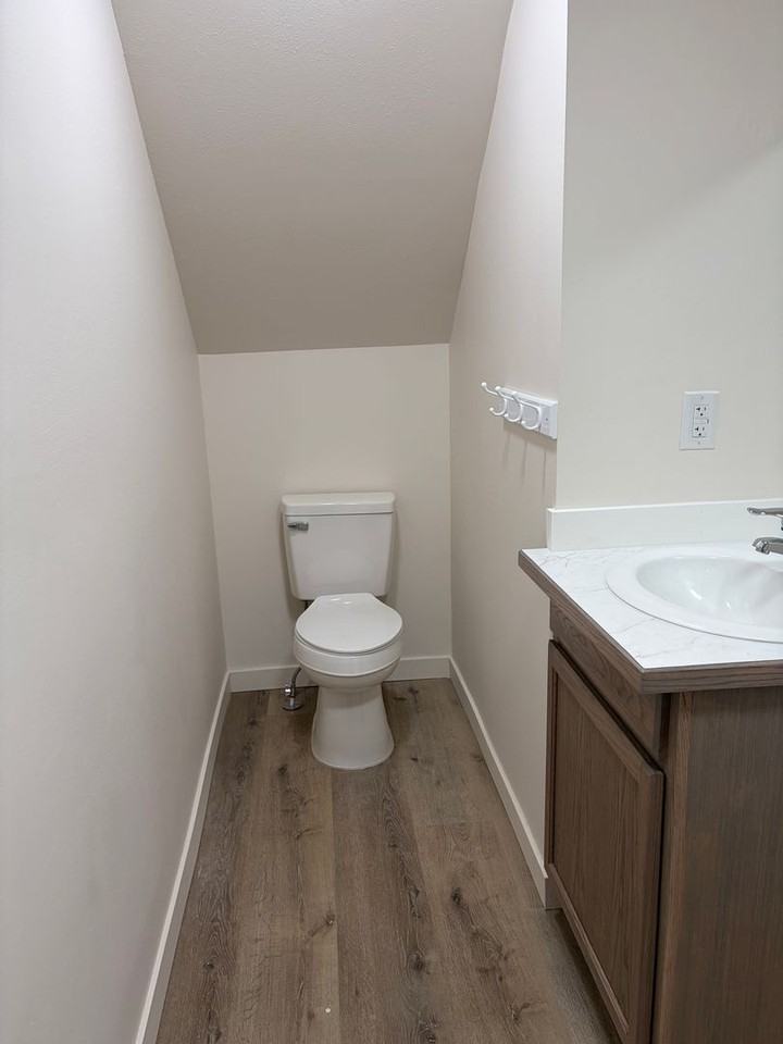 797 Meadows Dr #3 - Photo 4 of 13