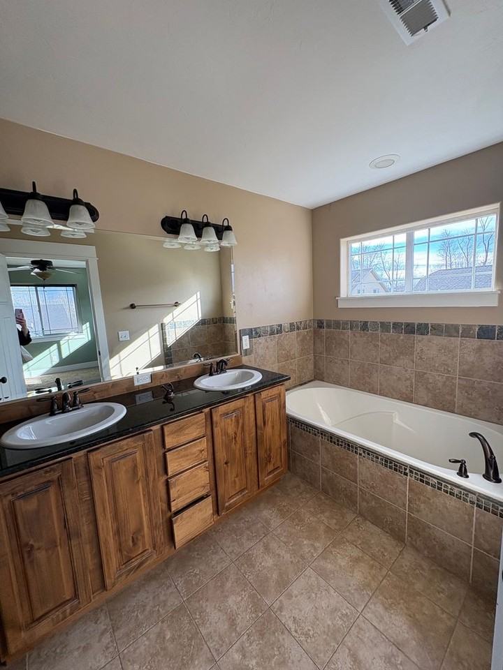 3405 S 28th Ave - Photo 6 of 11