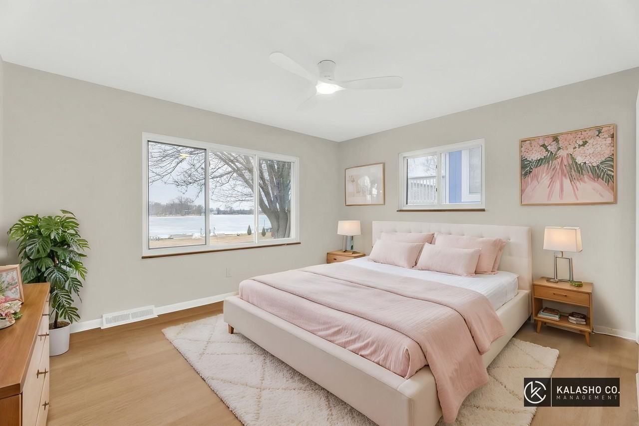 915 James K Blvd - Photo 6 of 35