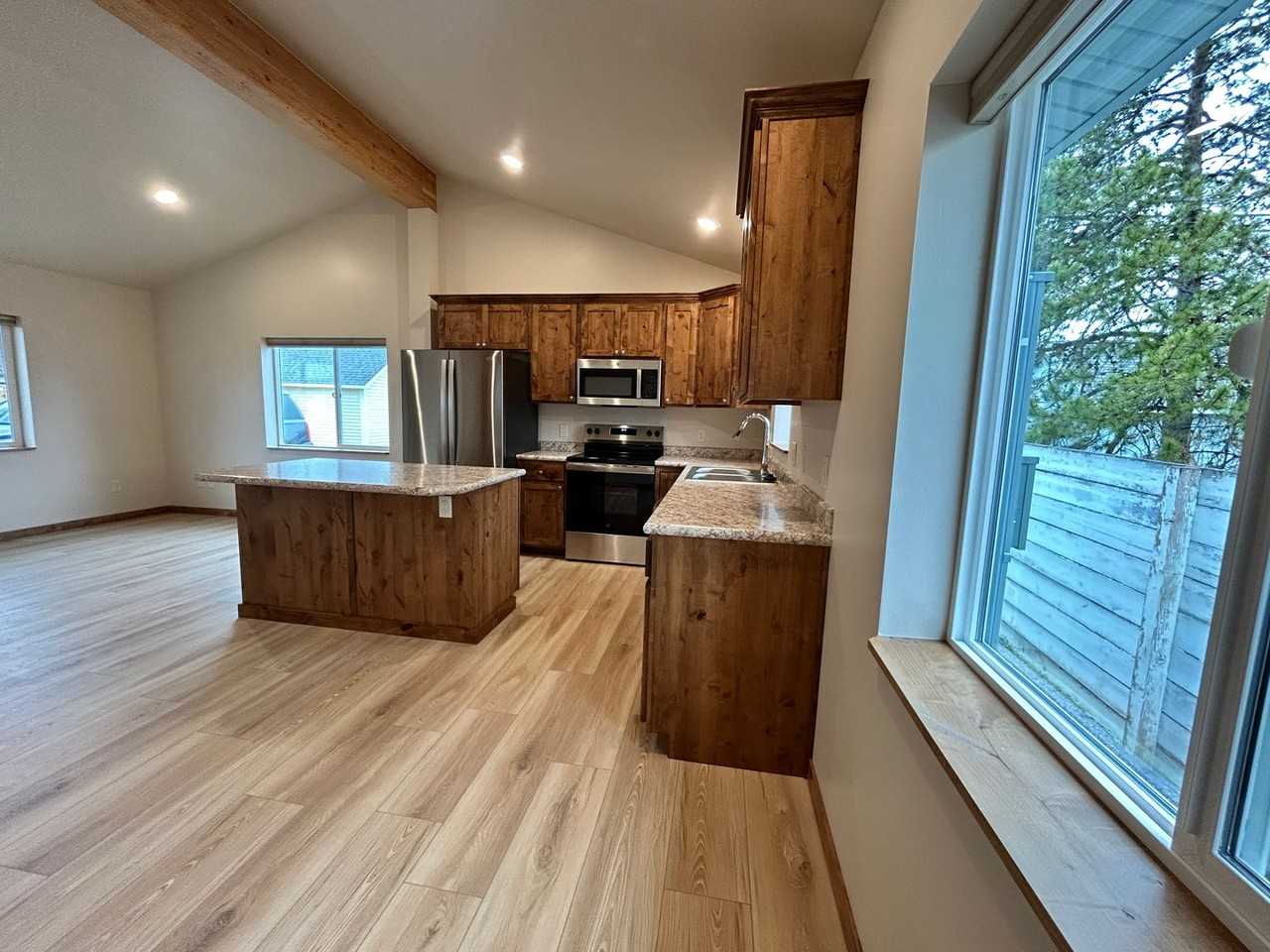 407 N 3rd St - Photo 6 of 27