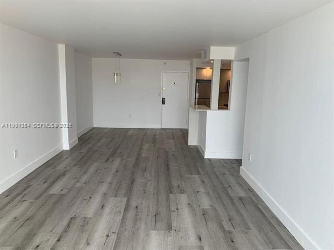 1450 Brickell Bay Dr #1506 - Photo 4 of 7