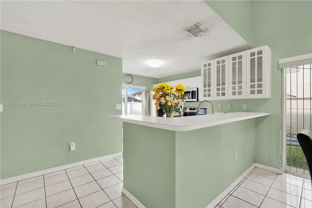 14138 Sw 164th Ter - Photo 3 of 22