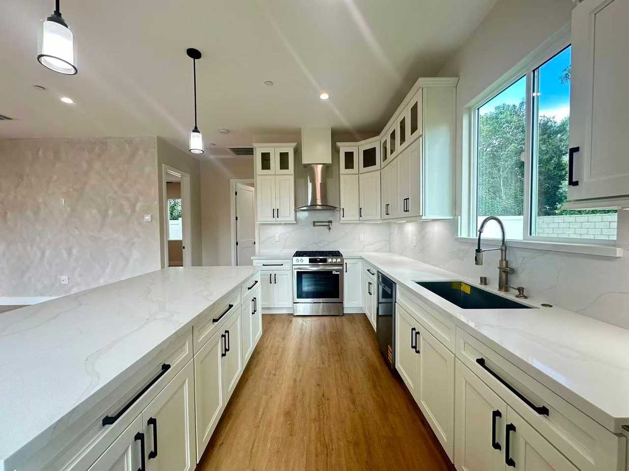 204 N Willow Ave #B - Photo 4 of 14