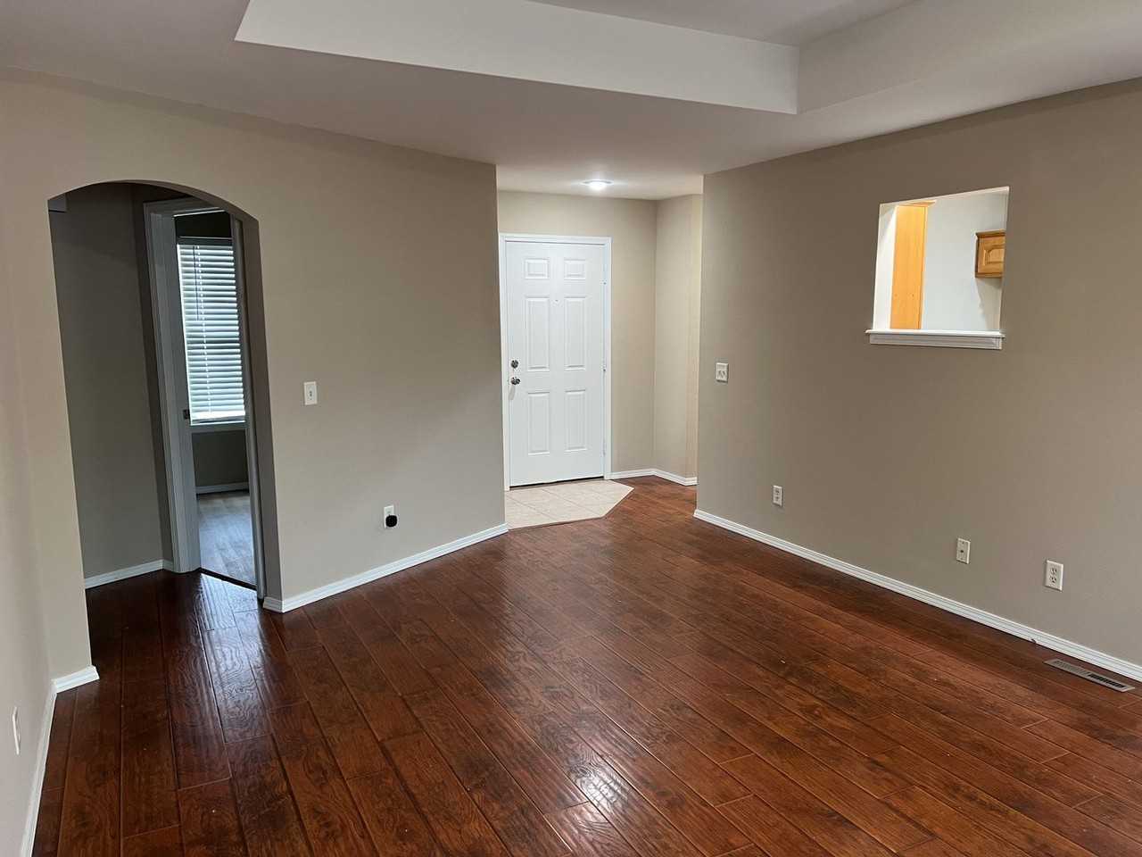 106 N Carlisle Dr - Photo 3 of 23