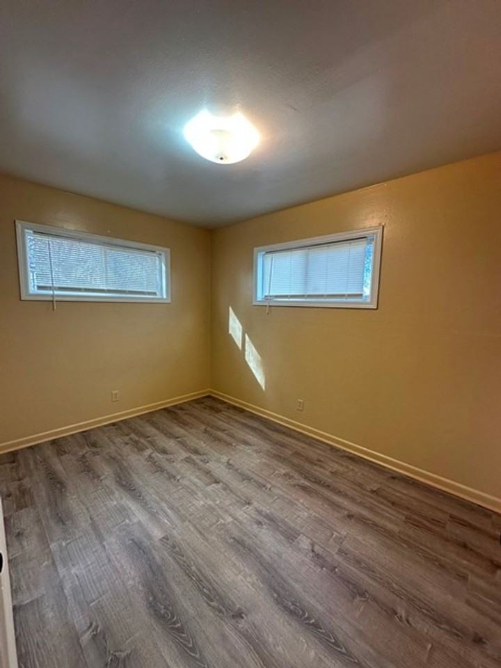 1616 Dayton St - Photo 7 of 13