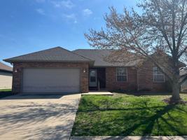 featured image of 986 W Crestwick St