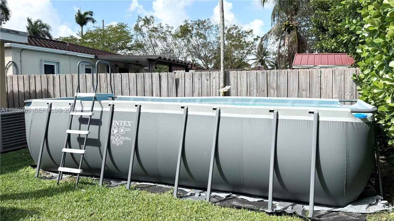 5785 Sw 54th Ter