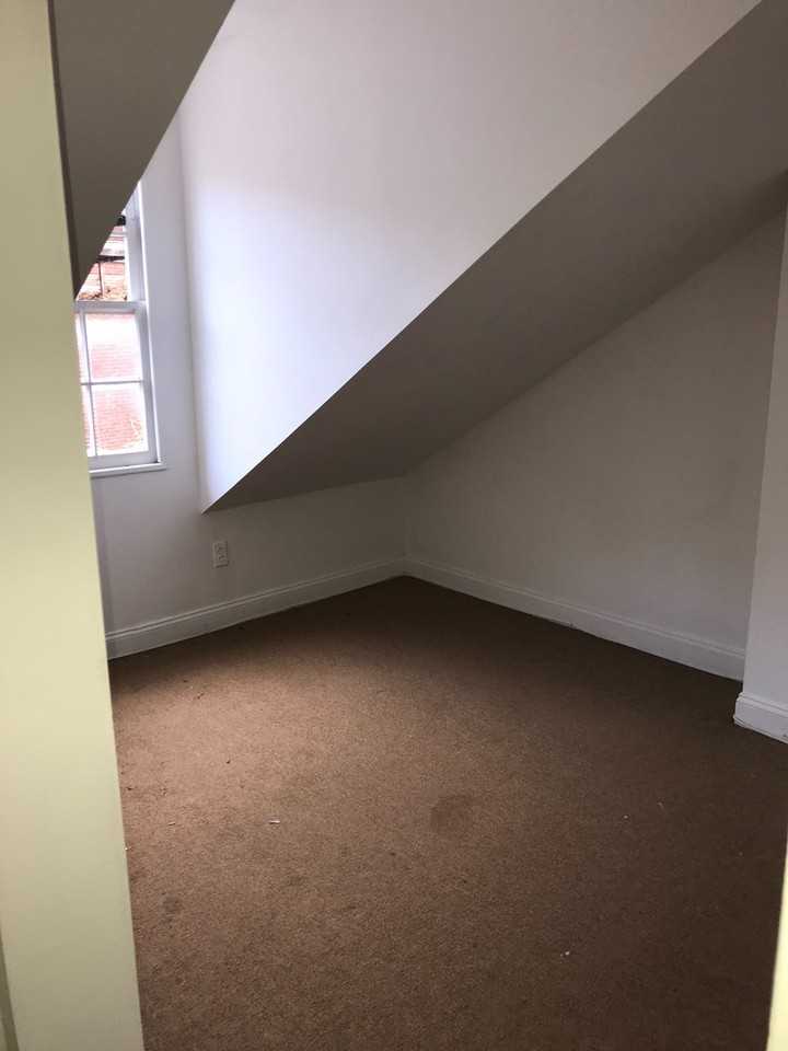 1017 Pine Street - Photo 3 of 7