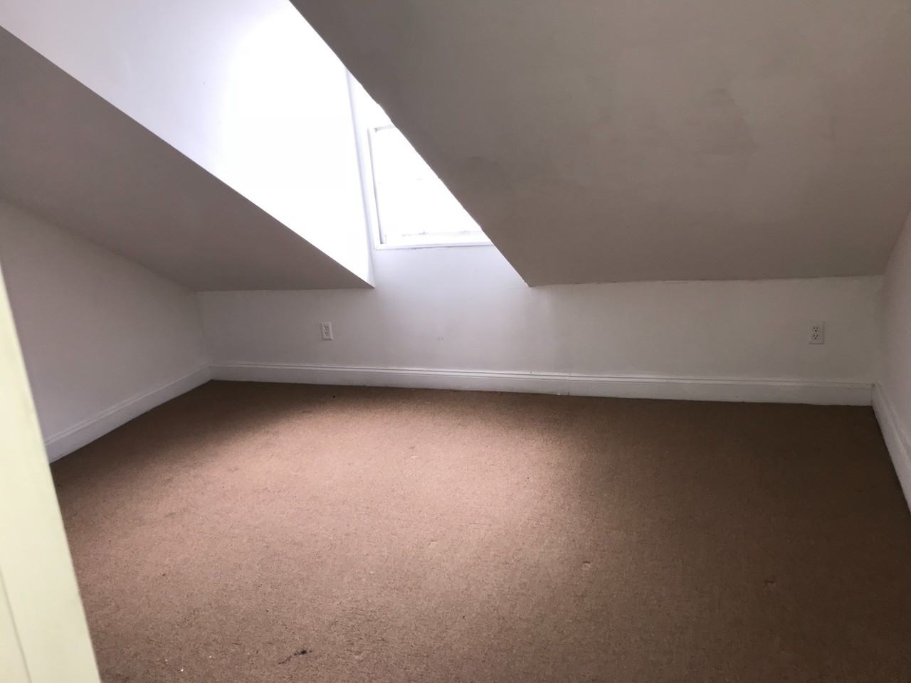 1017 Pine Street - Photo 5 of 7