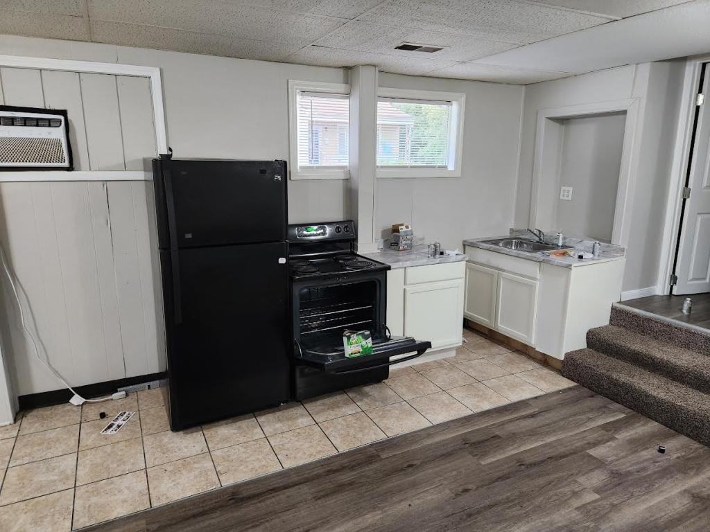 3159 Orville Ave ## 1w - Photo 6 of 6