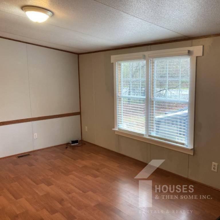 103 W Pine St - Photo 4 of 23