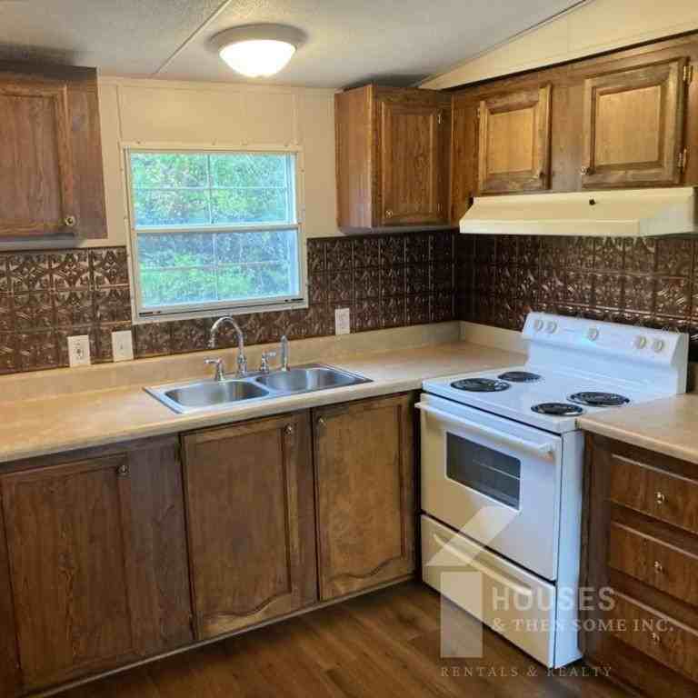 103 W Pine St - Photo 7 of 23