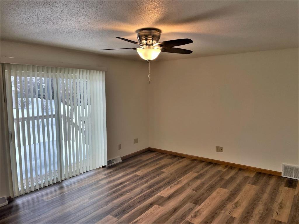 318 Ryan St - Photo 2 of 5