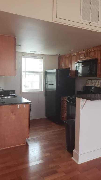 3221 Hiatt Pl Nw - Photo 2 of 10