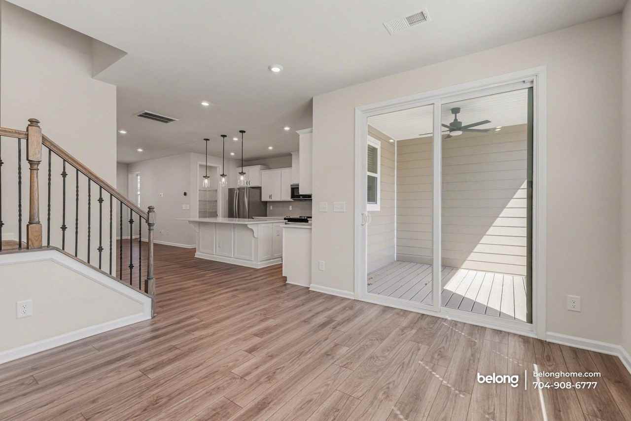 416 Burr St - Photo 7 of 26