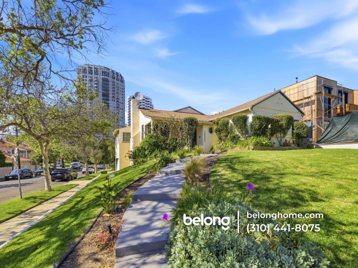 10537 Rochester Ave - Photo 4 of 28