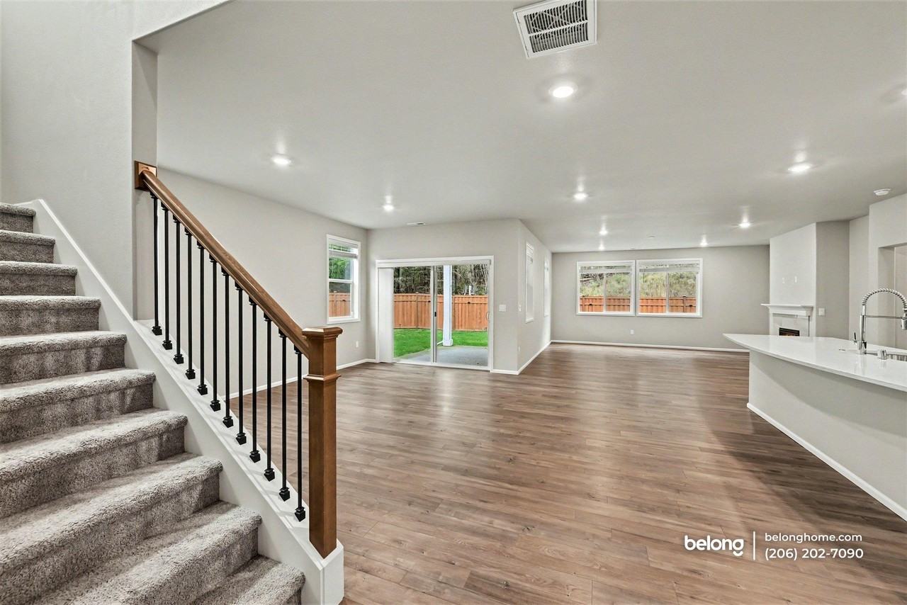 12819 192nd Pl E - Photo 6 of 30