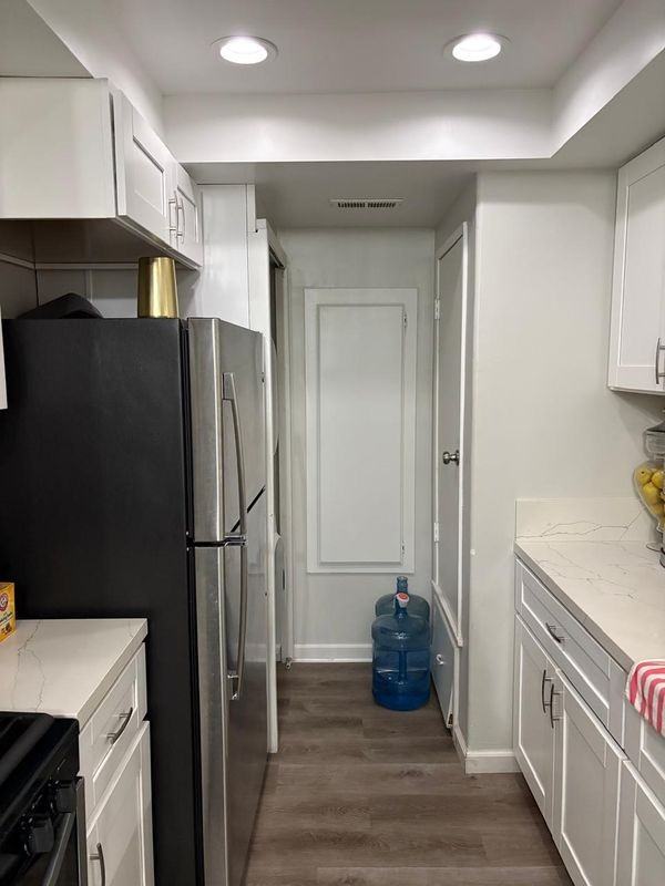 2055 Lakeridge Cir ##102 - Photo 2 of 16