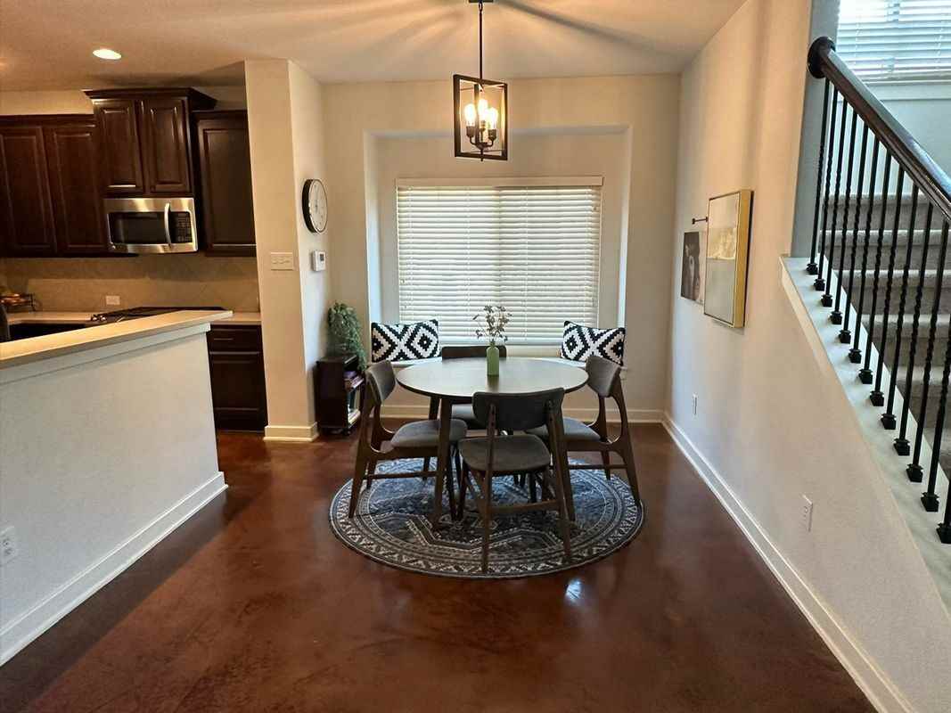 205 Sycamore St - Photo 6 of 18