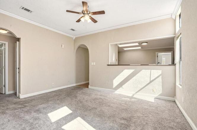 1645 Hollyberry Dr Ne - Photo 2 of 12