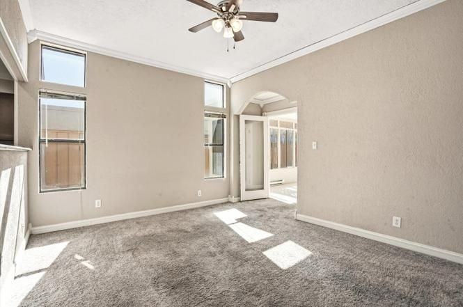 1645 Hollyberry Dr Ne - Photo 6 of 12