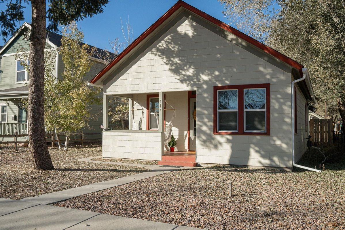 2512 Wood Ave - Photo 2 of 32