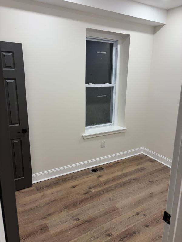 137 W Washington Ln - Photo 3 of 19