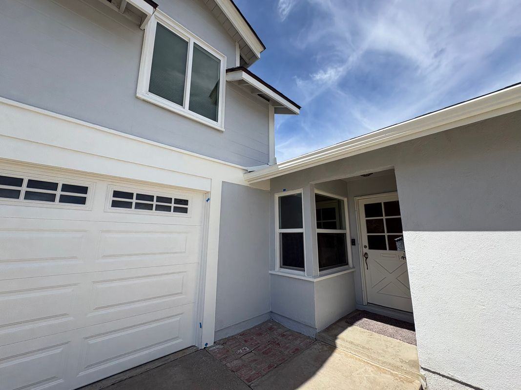 16427 Rosewood St - Photo 2 of 36