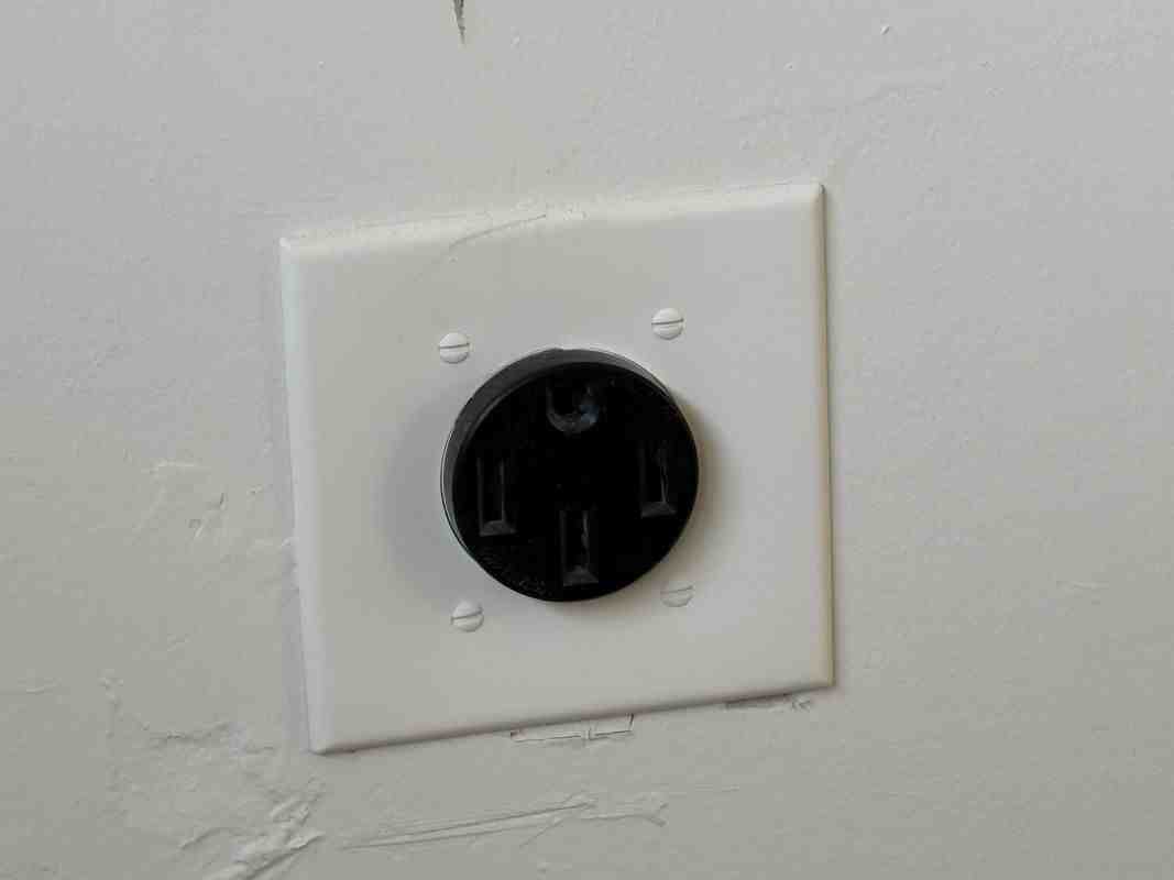 16427 Rosewood St - Photo 6 of 36