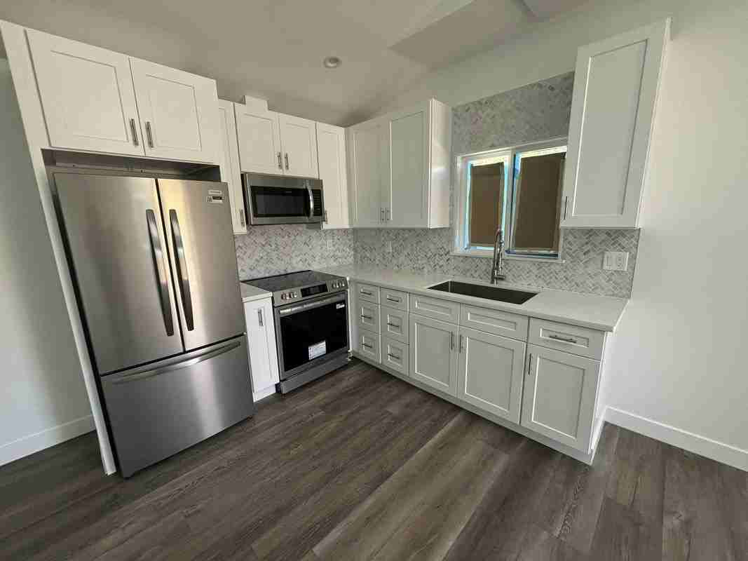 10837 Fellows Ave ##Adu - Photo 4 of 8