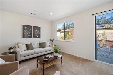 1031 Ford Dr - Photo 5 of 9