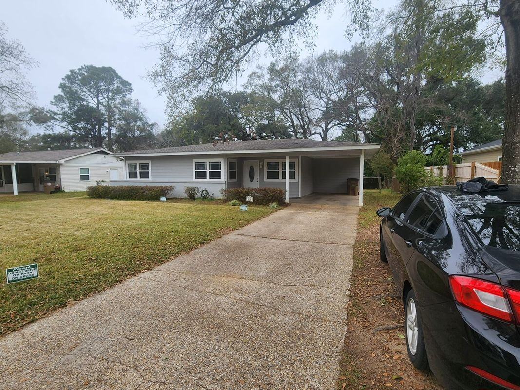 4156 Palmdale Dr - Photo 2 of 14