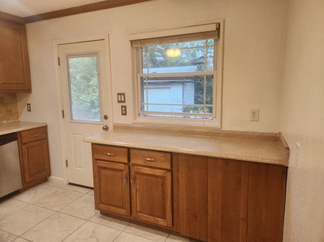 4156 Palmdale Dr - Photo 7 of 14