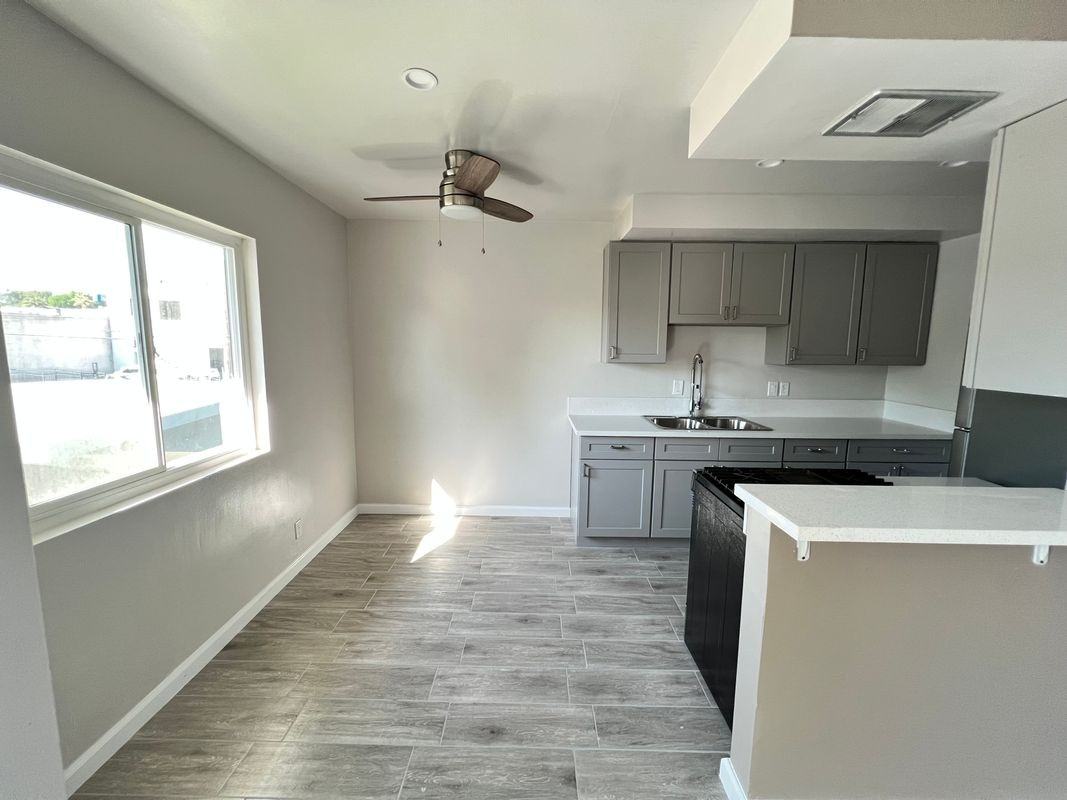 9025 Mills Ave ##H - Photo 5 of 11