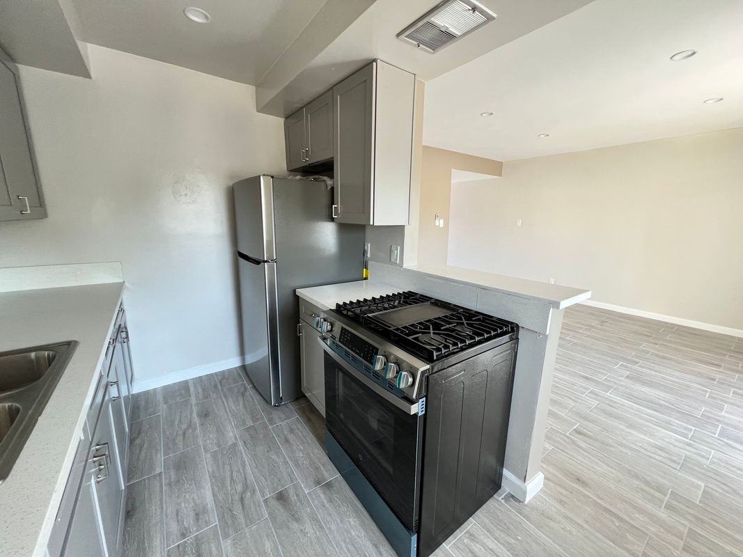 9025 Mills Ave ##H - Photo 7 of 11