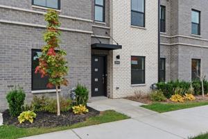 featured image of 2845 Summers Pl