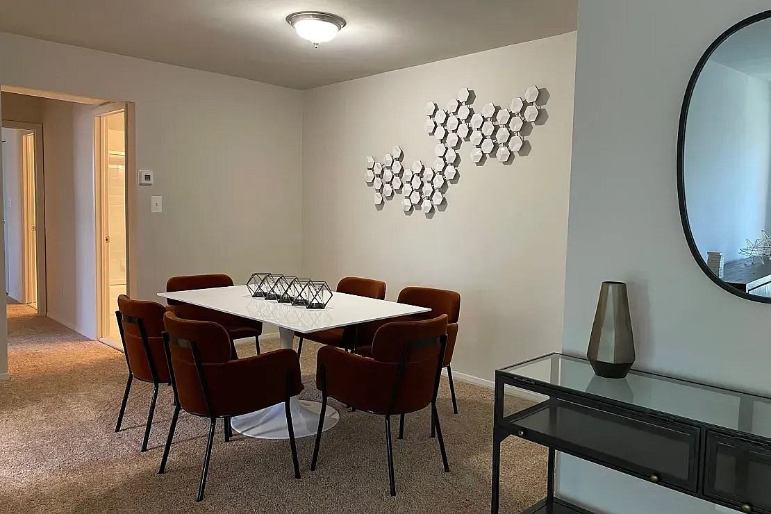 The Worthington - Photo 5 of 29