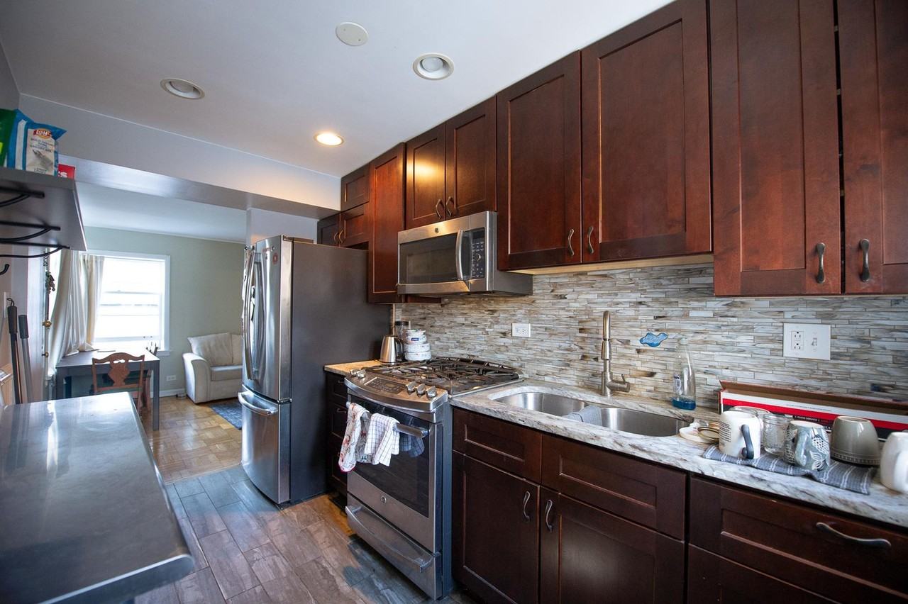 524 Michigan Ave #1S - Photo 2 of 13