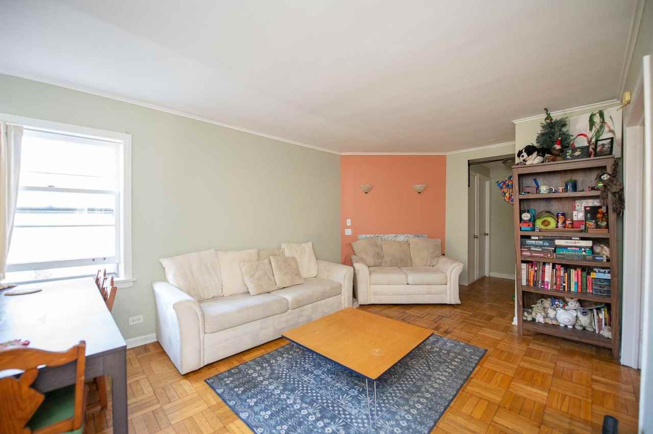 524 Michigan Ave #1S - Photo 5 of 13