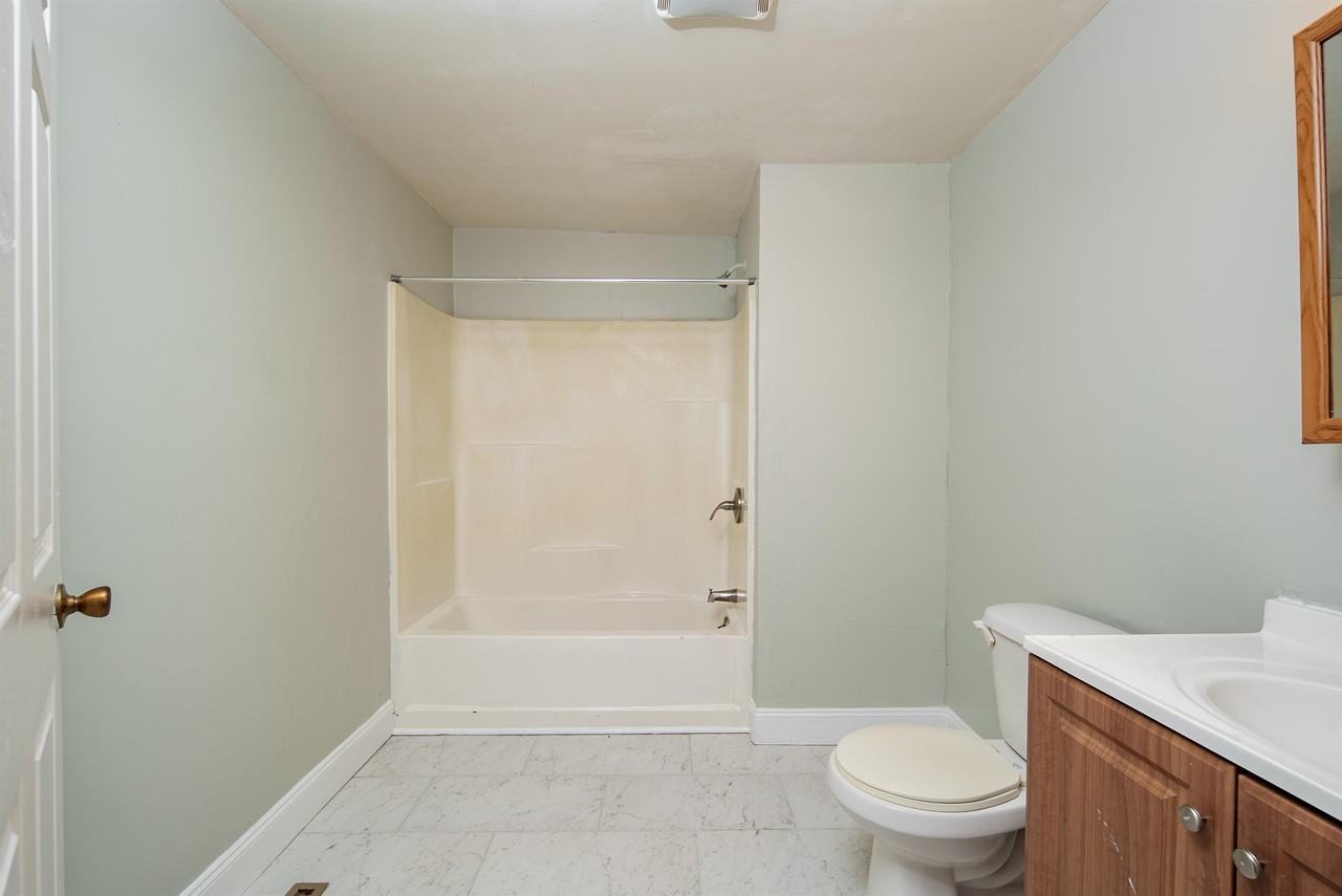 114 Ida St #1 - Photo 3 of 23