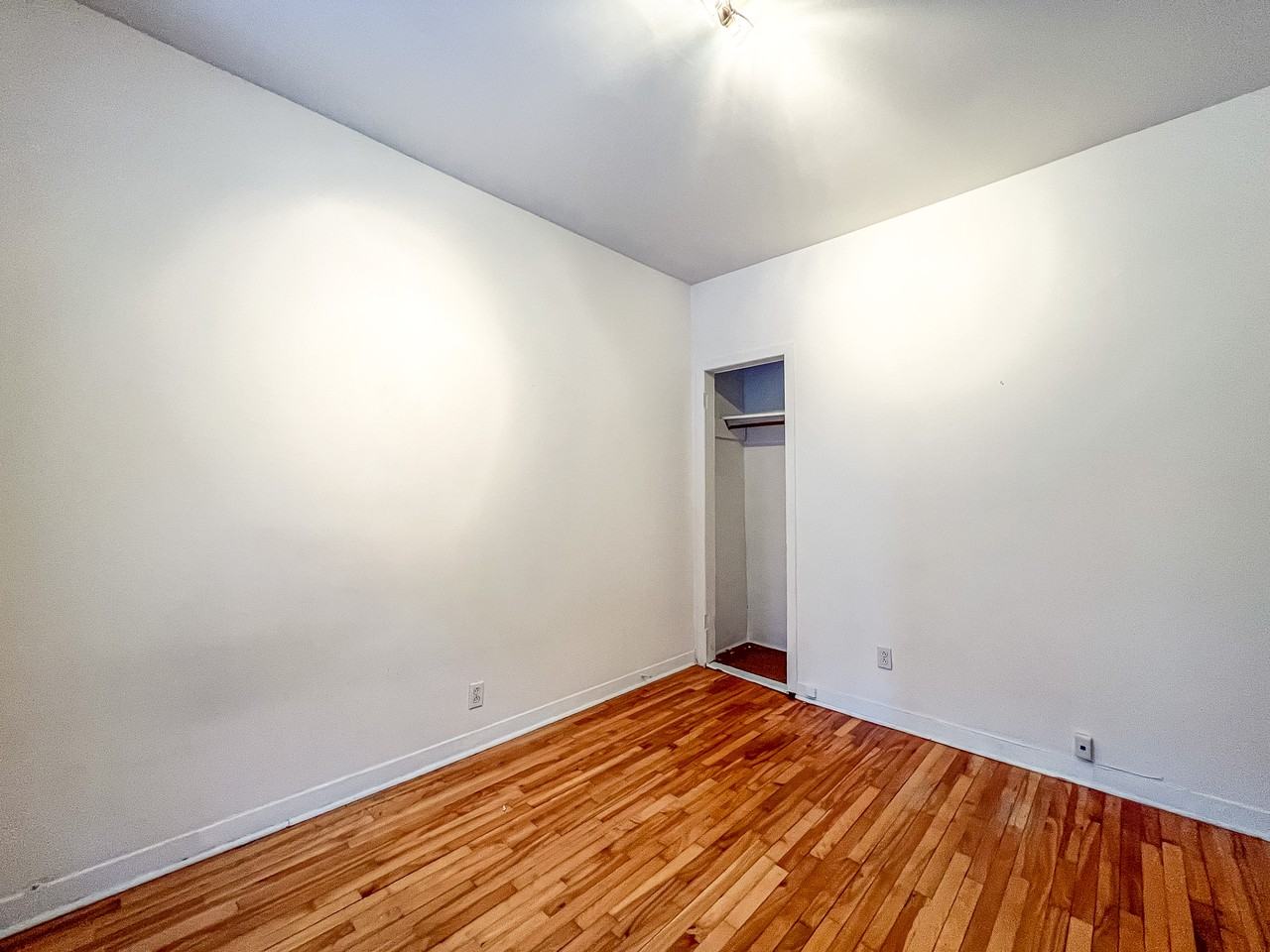 4173 Rue Clark - Photo 2 of 14