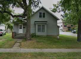 featured image of 1017 E Broadway St #B