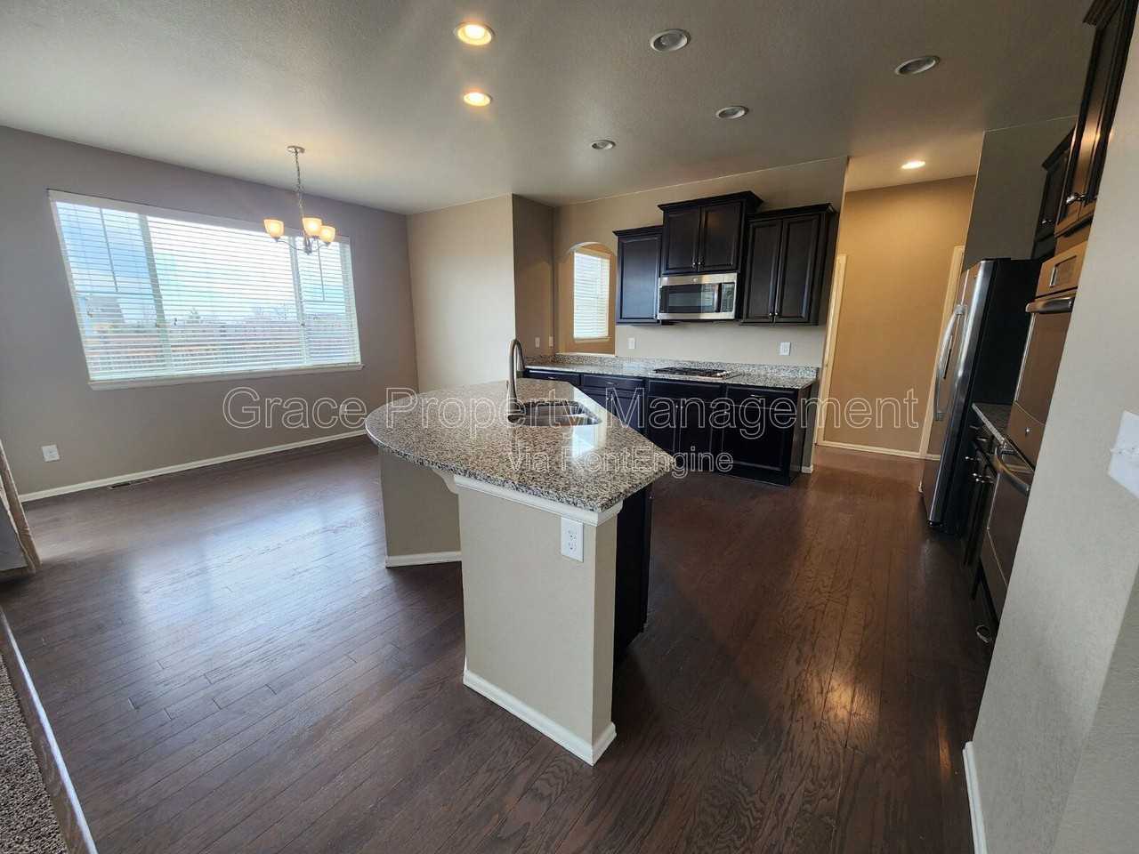 17022 Lipan St - Photo 6 of 27