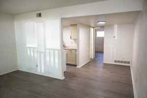 featured image of 1525 Oxford Pl