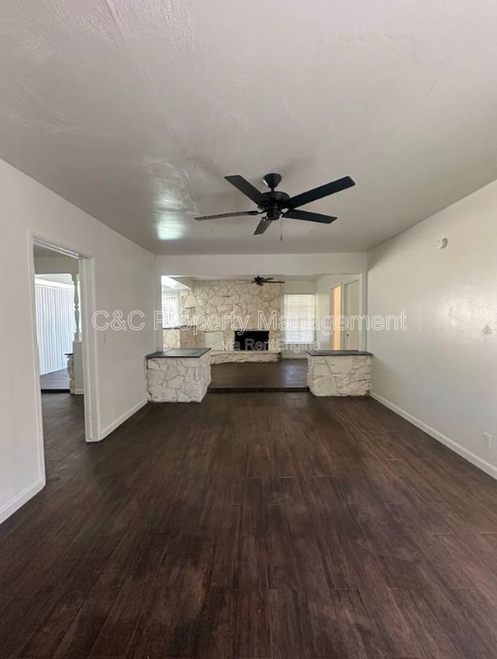 14012 Sylvanwood Ave - Photo 6 of 16