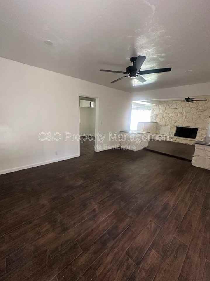 14012 Sylvanwood Ave - Photo 7 of 16