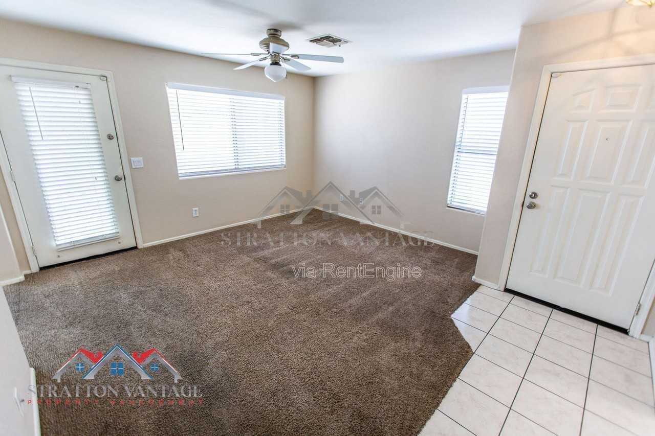 12913 W Palm Ln - Photo 4 of 32