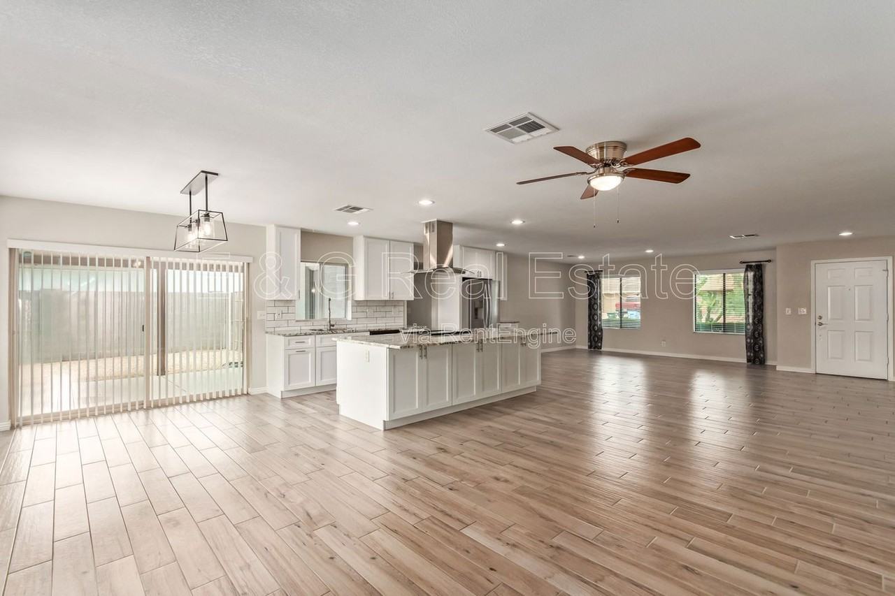 4833 E Kathleen Rd - Photo 7 of 27